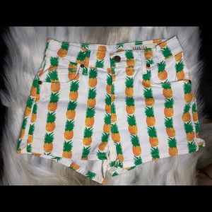 ✨ The CUTEST Pineapple Shorts 😍✨